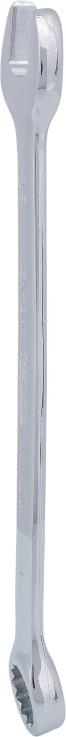 Ein silberner Maulschlüssel mit einem offenen Maul an einem Ende und einem ringförmigen Ende am anderen, auf weißem Hintergrund.