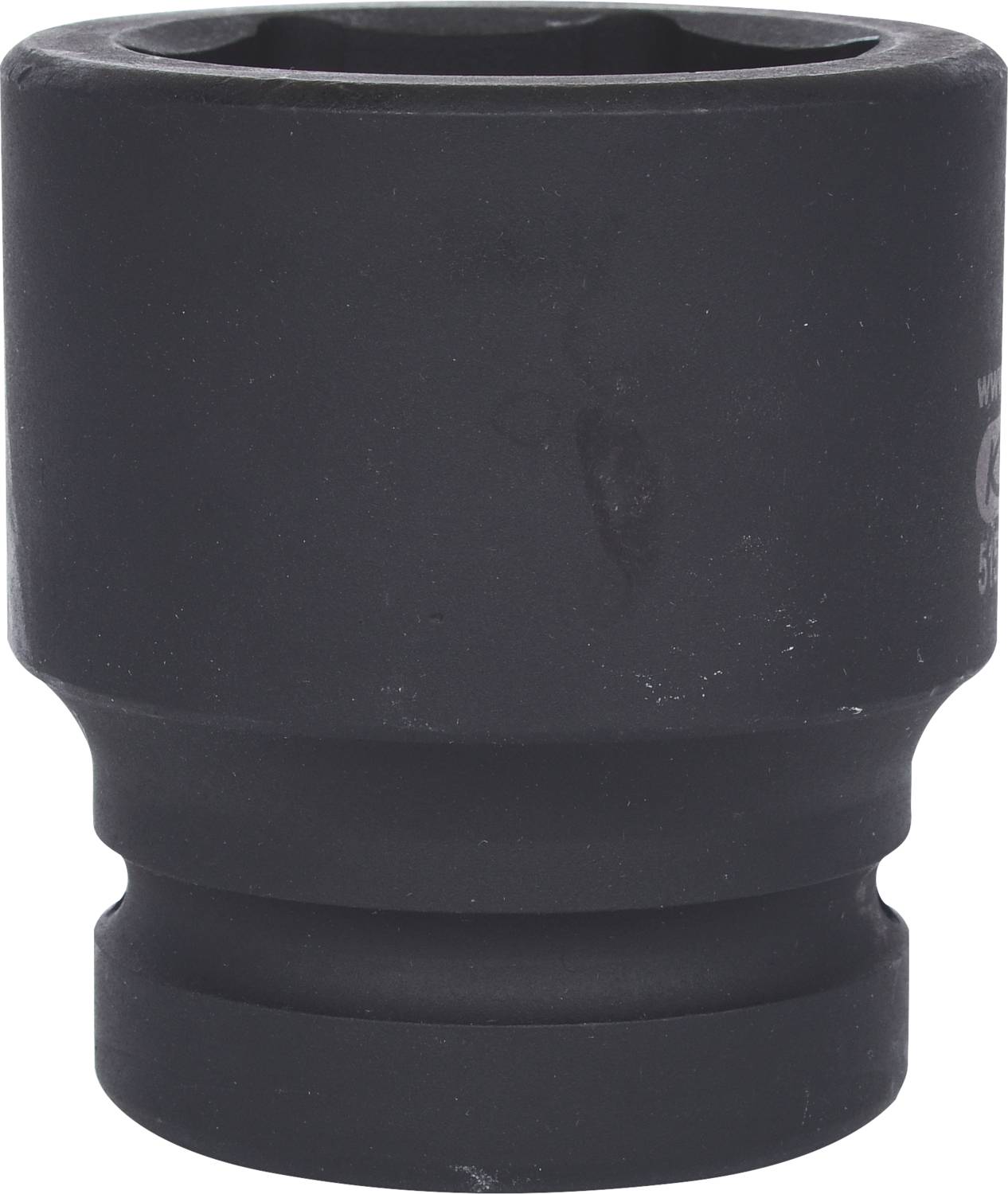 Eine schwarze Stecknuss, zylindrische Form, möglicherweise ein Werkzeugteil, ohne erkennbare Markierungen oder Text.