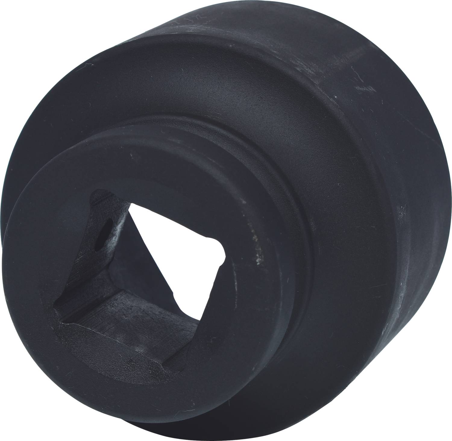 Schwarzes, zylinderförmiges Werkzeugteil mit quadratischer Öffnung, vermutlich ein Steckschlüsselaufsatz für Werkzeuge oder Maschinen.