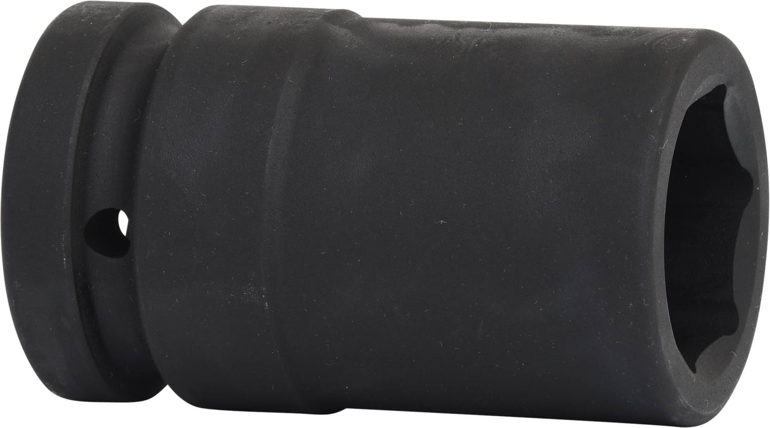 Ein schwarzer Steckschlüsseleinsatz, zylindrisch geformt, verwendet für Schraubverbindungen.
