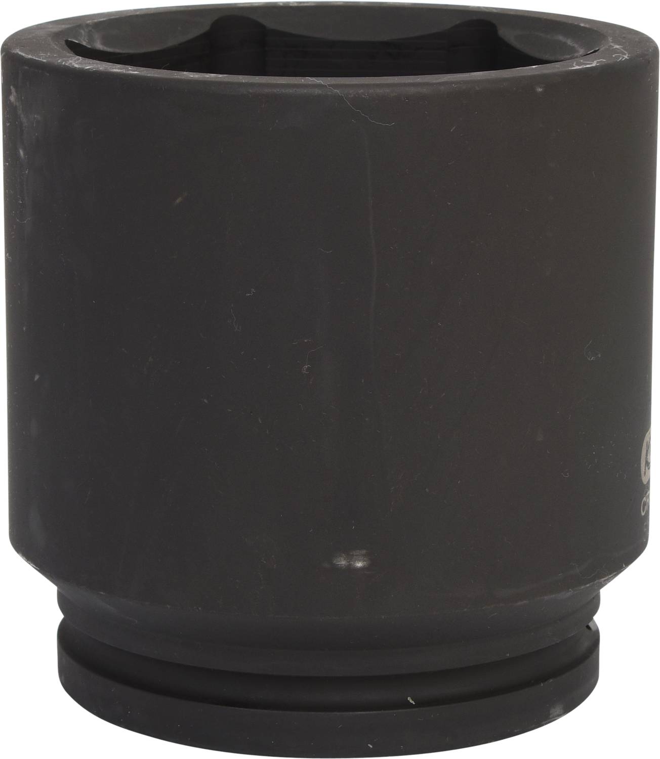 Schwarzer zylindrischer Metallaufsatz, möglicherweise Werkzeugteil oder Maschinenbauteil, ohne erkennbare Logos oder Markierungen.