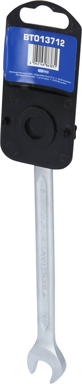 Schraubenschlüssel mit blauem Etikett und Barcode, Artikelnummer BT013712. Silberner Griff, geeignet für mechanische Arbeiten.