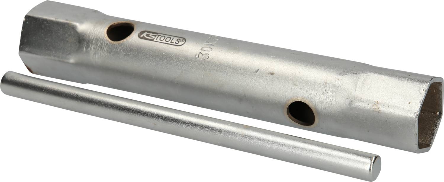 Ein silberner Zündkerzenschlüssel mit abnehmbarer langer Stange. Geeignet zur Entfernung von Zündkerzen in Motoren.