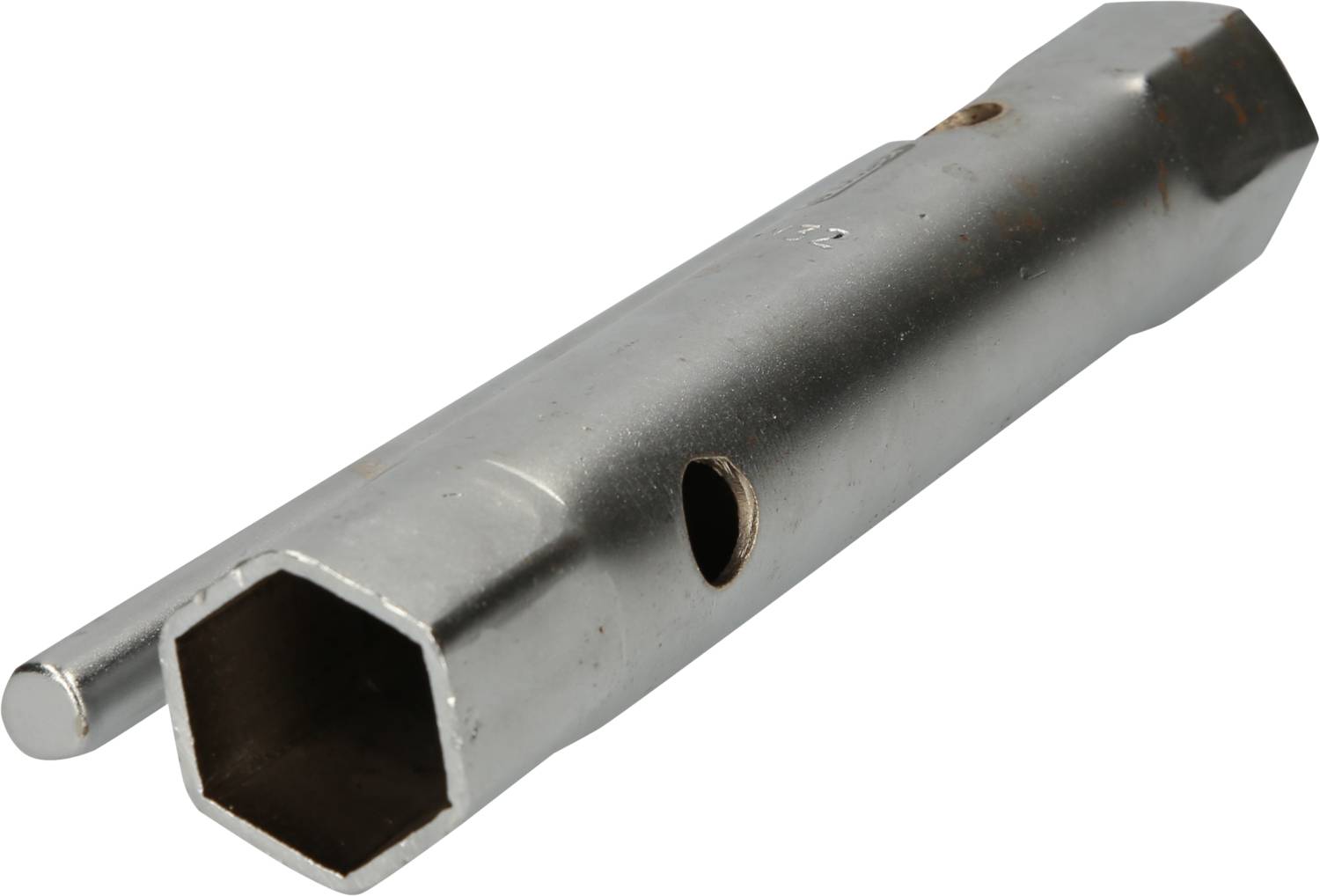 Sechskantschlüssel aus Metall mit seitlichem Loch, dient zum Anziehen oder Lösen von Schrauben oder Muttern mit sechseckigem Kopf.