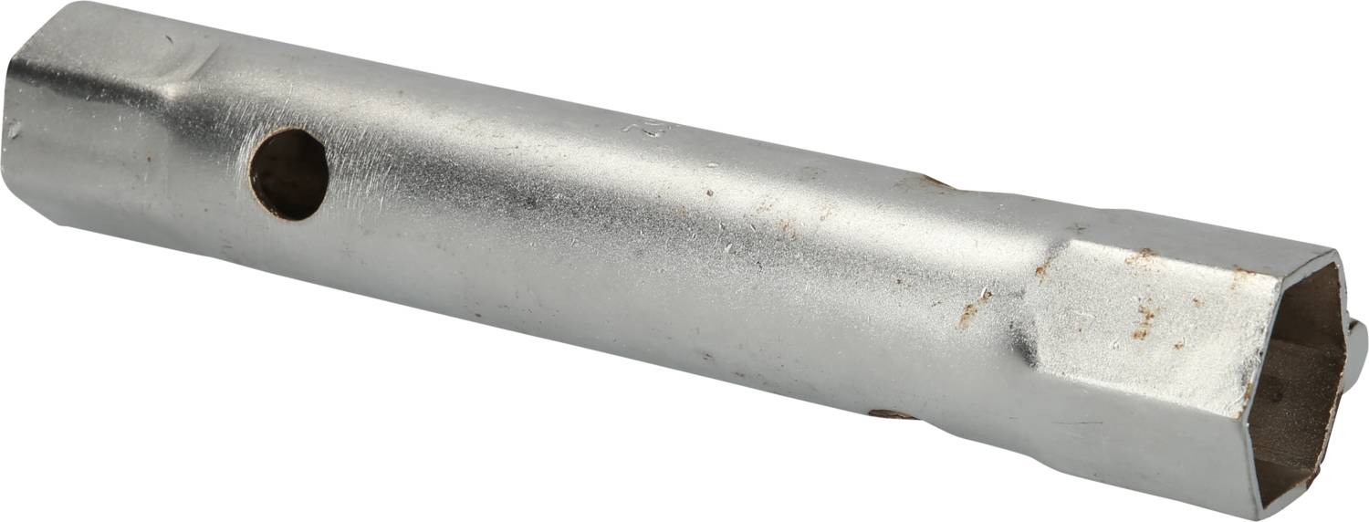 Silberfarbiger Zündkerzenschlüssel mit Loch für Hebel.