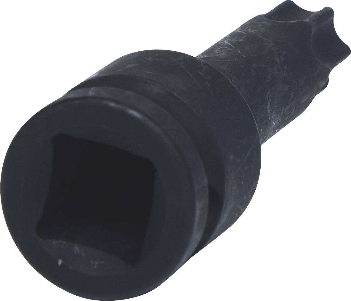 Das Bild zeigt ein schwarzes zylindrisches Werkzeug mit einem quadratischen Hohlraum an der Spitze, vermutlich ein Bit für einen Schraubendreher.