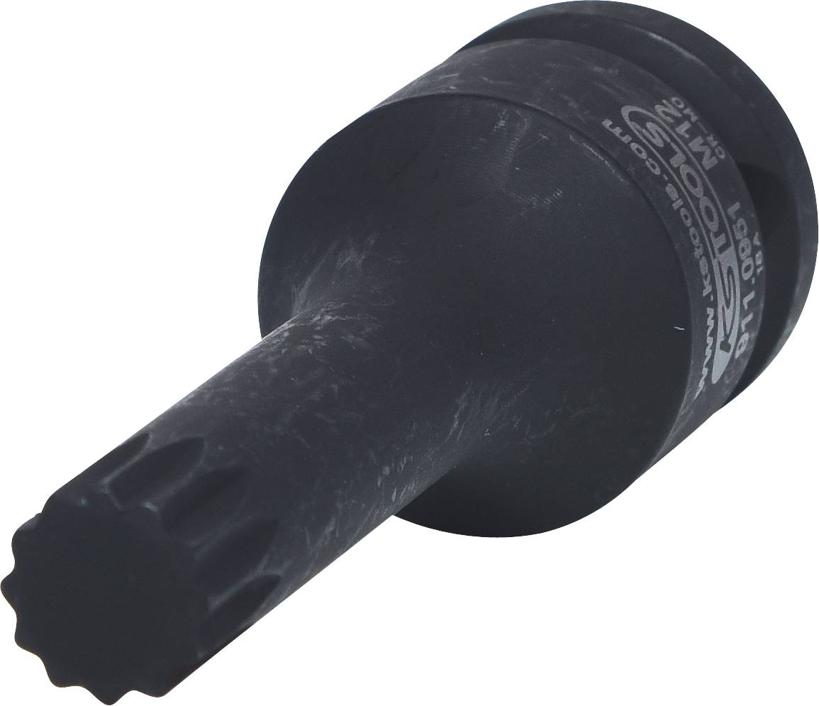 Ein schwarzer Fahrzeug-Spezialwerkzeugaufsatz mit gezahntem Ende und Beschriftung auf der Außenseite.