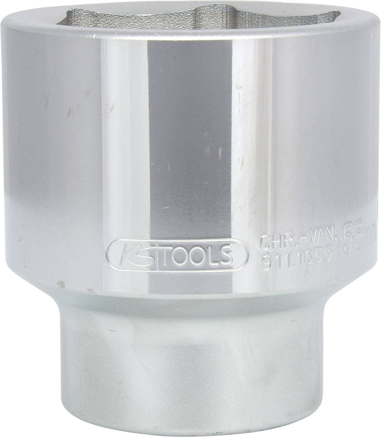 Große, silberne Stecknuss mit eingraviertem '55mm' und 'KSTOOLS' auf der Oberfläche, geeignet für mechanische Arbeiten.