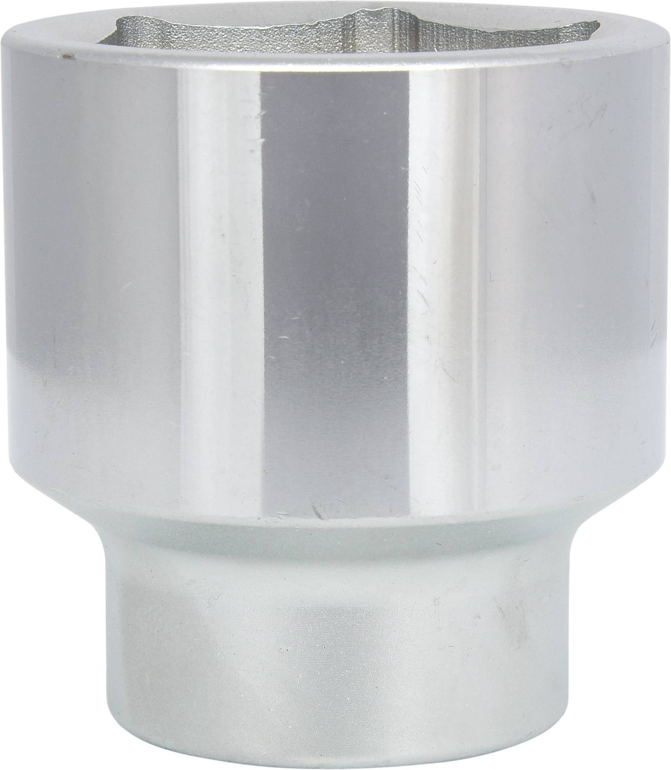 Eine glänzende Metallschraubnuss mit zylindrischer Form und sechseckiger Öffnung, geeignet für Arbeiten mit Schraubenschlüsseln.