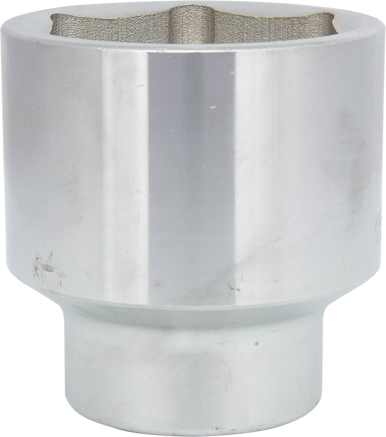 Metallisches Auspuffteil, zylinderförmig, silbern glänzend, mit glatter Oberfläche. Hauptmerkmal ist das gerippte Netz im Inneren.