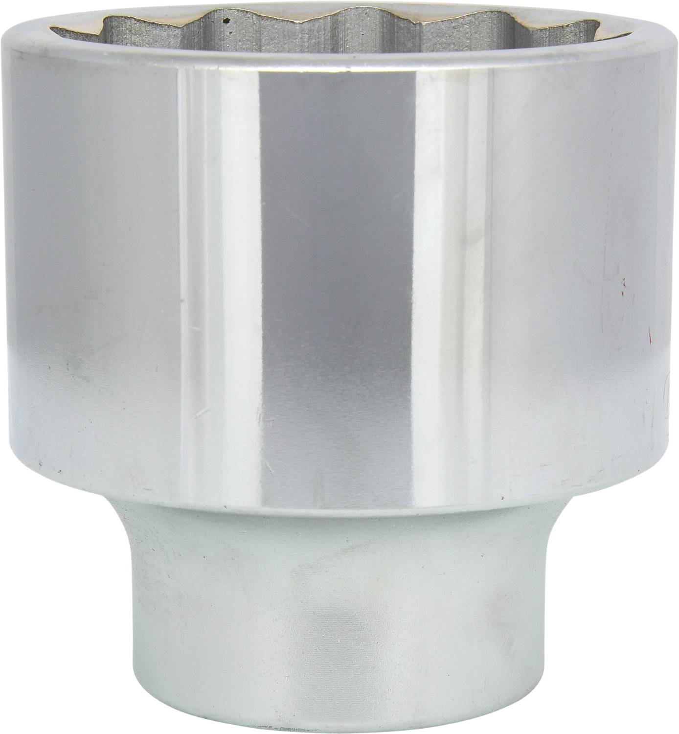 Metallsteckschlüssel mit sechseckiger Öffnung, glänzendem Finish, zur Verwendung mit einer Ratsche oder einem ähnlichen Werkzeug.