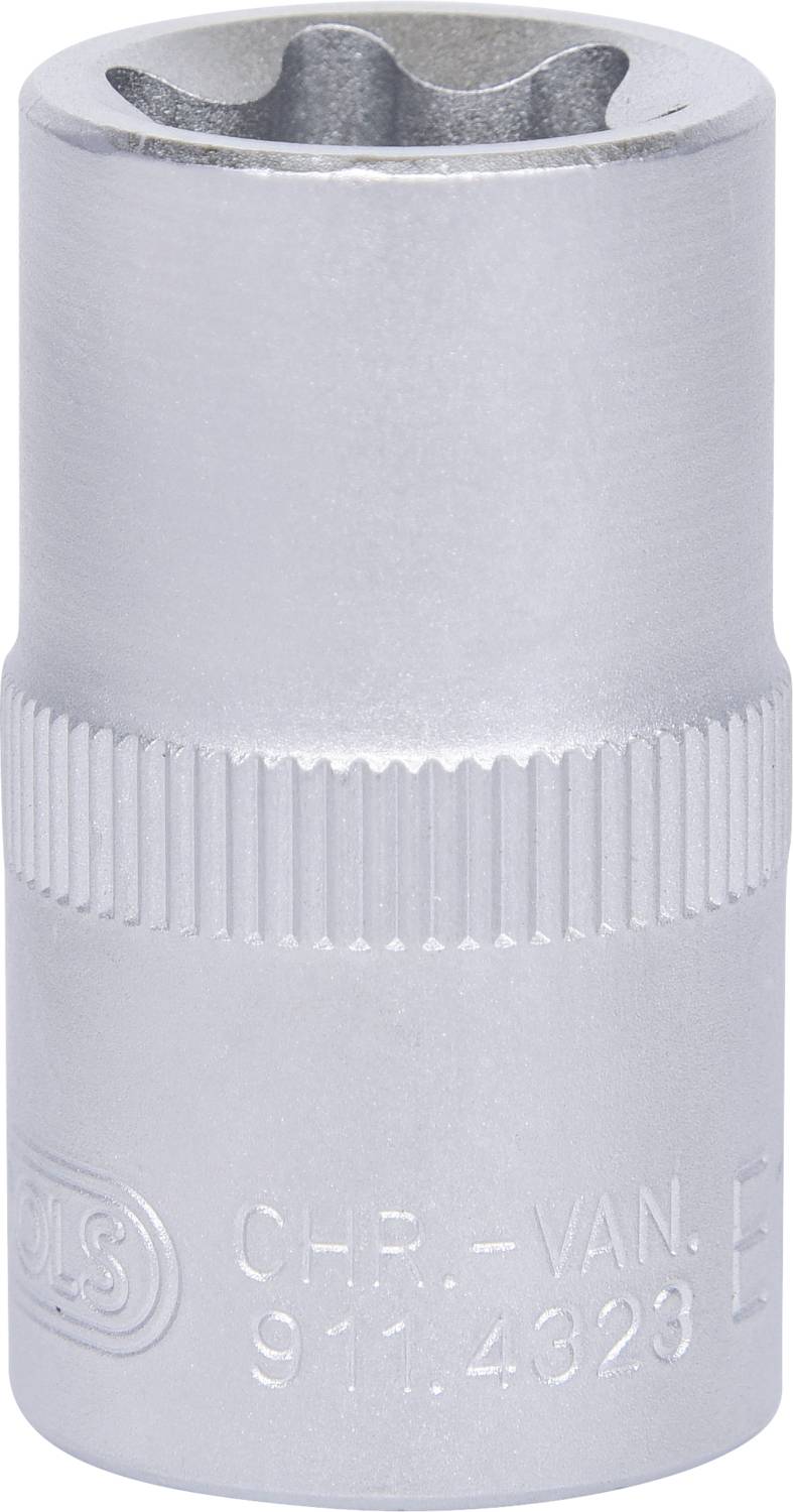 Ein silberfarbener Steckschlüssel-Aufsatz mit geriffelter Oberfläche und eingravierten Zahlen und Buchstaben für Werkzeugverwendung.