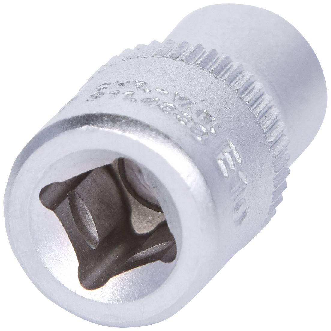 Ein silberner Metall-Bit in Nahaufnahme, sechskantförmig und zum Öffnen von Schrauben geeignet. Enthält eingravierte Größenangaben.