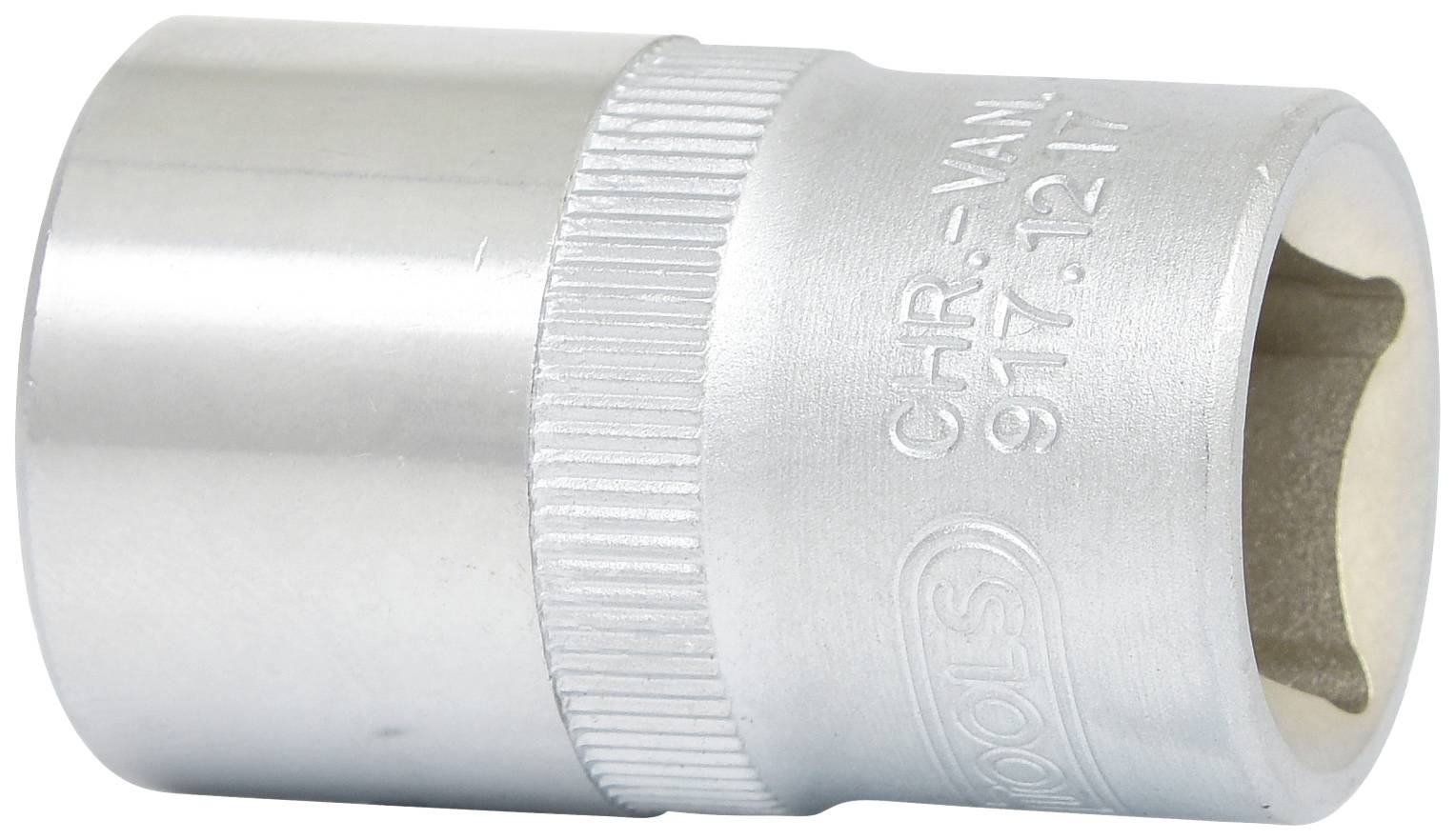 Metallischer Steckschlüsseleinsatz, zylindrisch, mit eingravierter Größe und Materialhinweis. Verwendet für Schraubarbeiten.