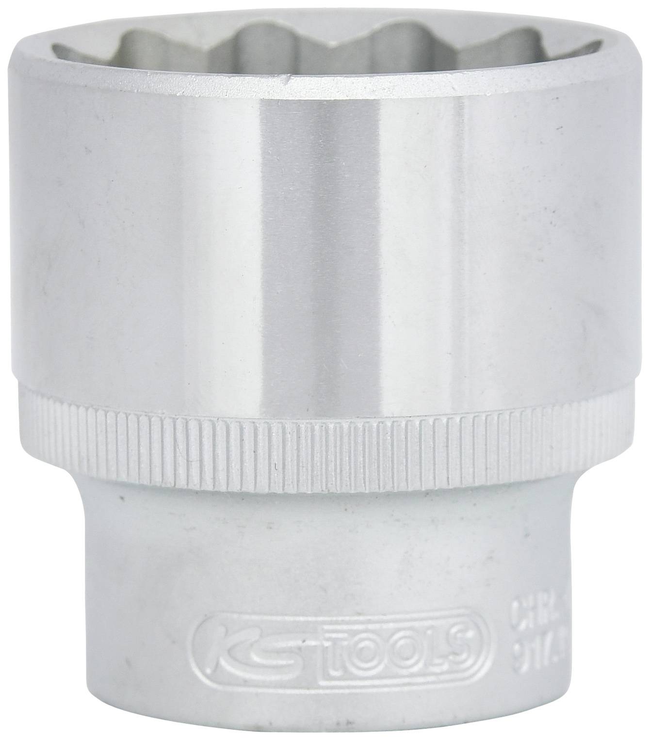 Metall-Steckschlüssel der Marke KS Tools, etwa zylindrische Form, auf rauem Hintergrund.