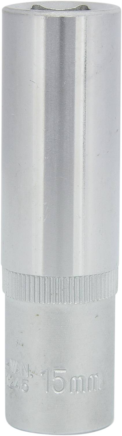 Eine silberne Stecknuss mit der Aufschrift '15 mm' auf der Seite. Sie ist zylindrisch geformt und aus Metall.