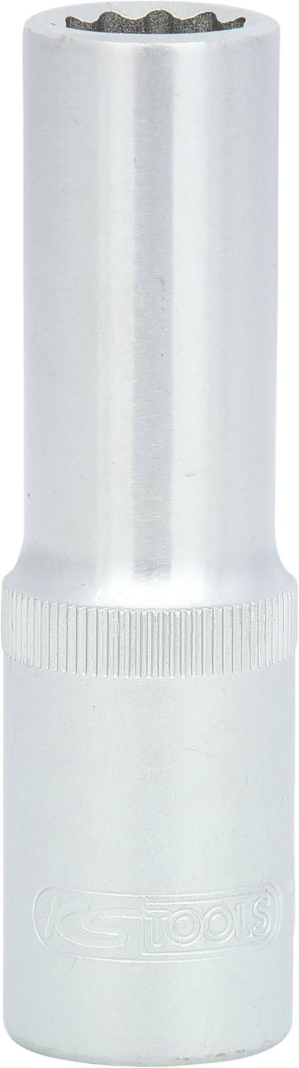 Ein silberfarbener Steckschlüsselaufsatz aus Metall für handwerkliche Arbeiten, vertikal aufgestellt.