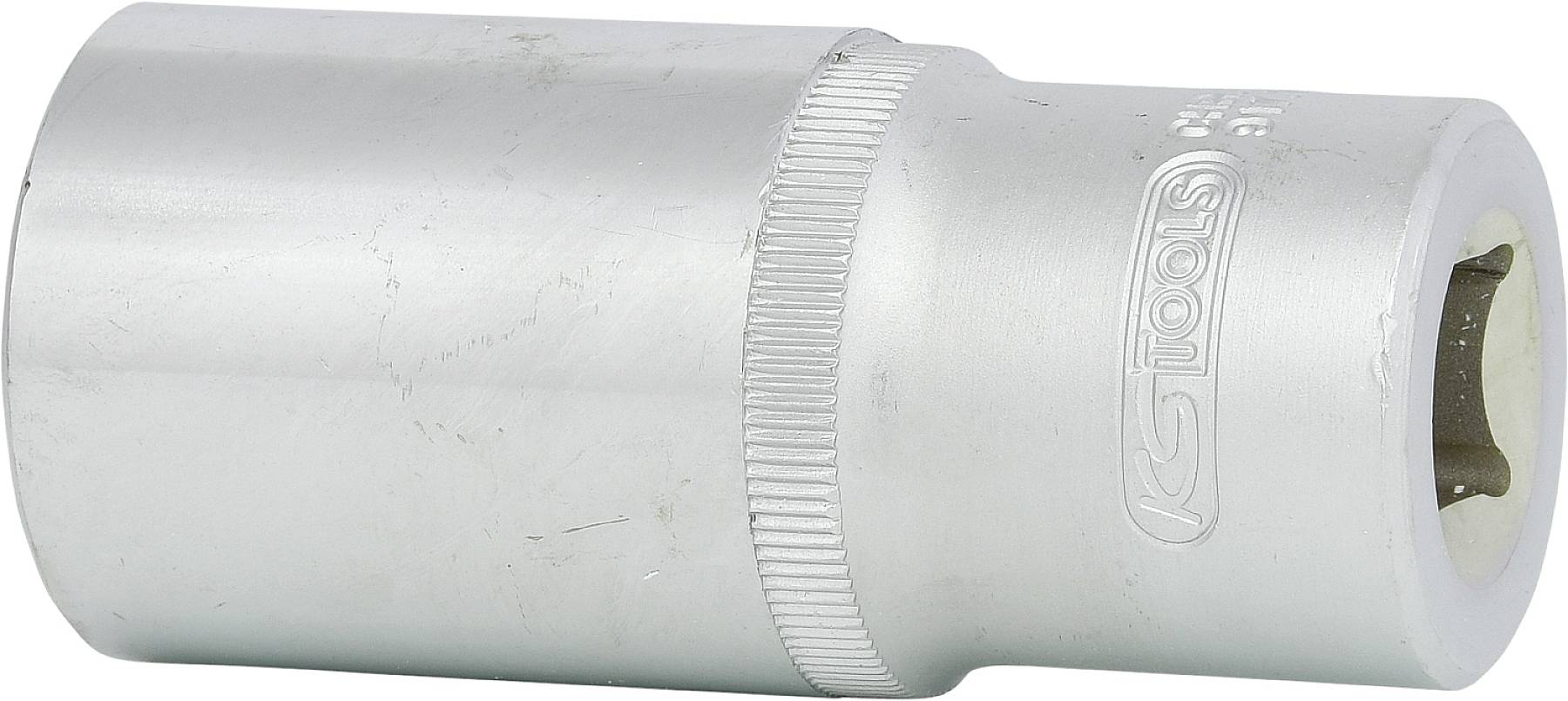 Eine silberne Sechskant-Stecknuss, geeignet für mechanische Arbeiten, zeigt eine robuste Metallkonstruktion mit einer eingravierten Markennummer.