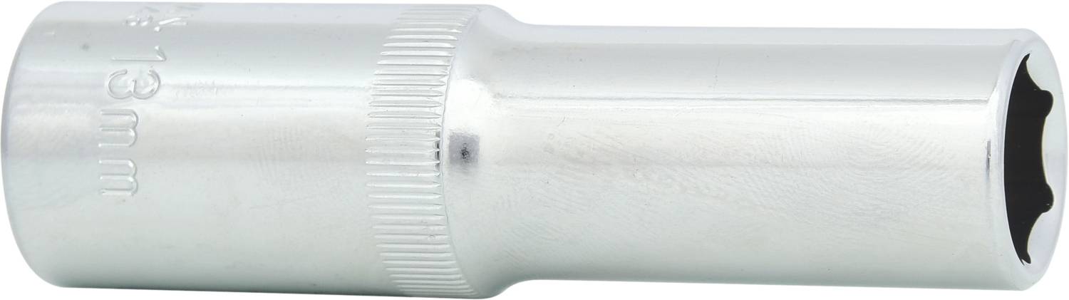 Silberne Stecknuss, sechskant, mit Prägung '13mm'. Verwendbar für Schraubarbeiten, glänzende Oberfläche, zylindrische Form.