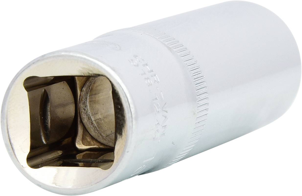 Metall-Steckschlüsselaufsatz mit quadratischer Innenseite. Gedacht für Ratschen oder Schraubenschlüssel zum Befestigen von Schrauben.
