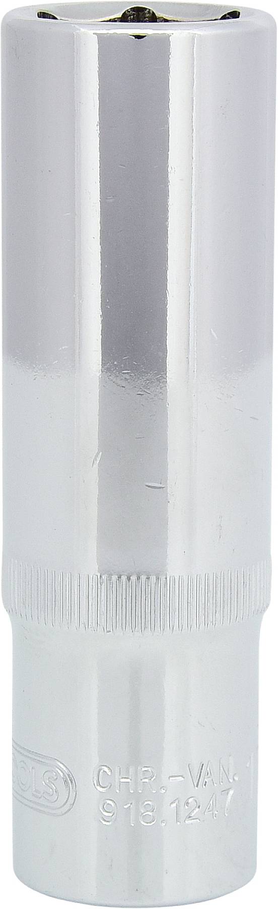 Ein silberner Sechskant-Steckschlüsseleinsatz mit glatter Oberfläche, geeignet für den Einsatz mit einem Schraubenschlüssel oder Ratsche.