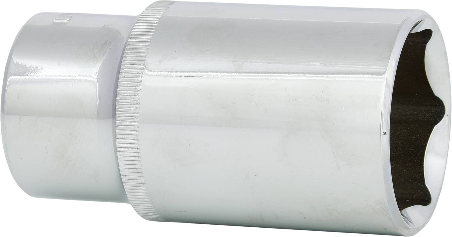 Silberne Stecknuss mit sechskantiger Öffnung, glatt poliert. Häufig für die Handhabung von Schrauben mit Steckschlüsselsätzen verwendet.