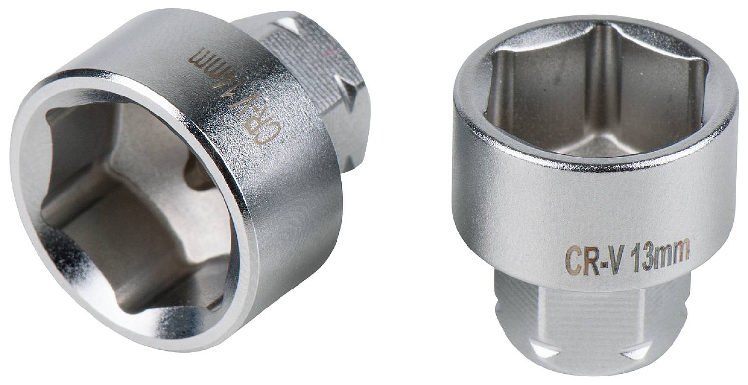 Zwei silberne Stecknüsse aus Metall, eine mit der Aufschrift 'CR-V 13mm', auf weißem Hintergrund. Sie werden für Schraubenschlüssel verwendet.