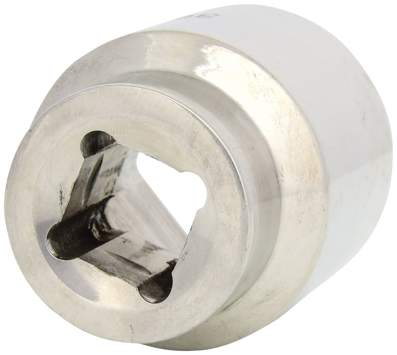 Silberner Metalladapter mit einem kreuzförmigen Loch in der Mitte, verwendet für mechanische Verbindungen oder Befestigungen.