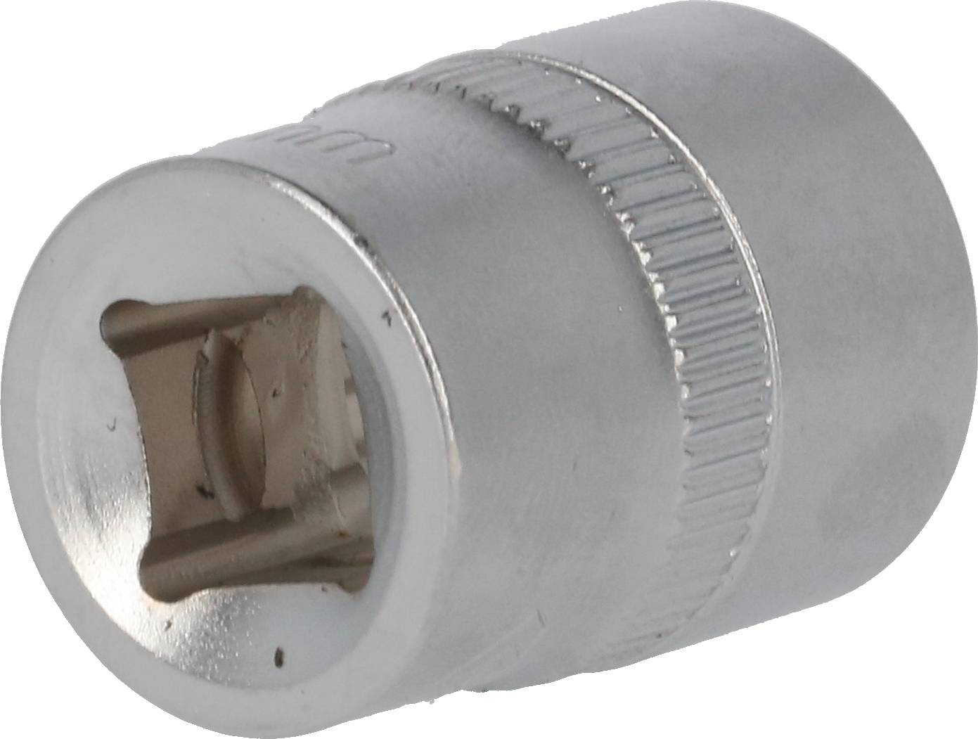 Abgebildet ist eine silberne Stecknuss für Schraubarbeiten mit geriffeltem Griff zur besseren Handhabung.