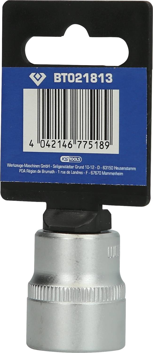 Verpacktes Werkzeugteil in silberner Farbe mit blauem Etikett. Aufgedruckte Nummer 'BT021813' und Barcode sind sichtbar.