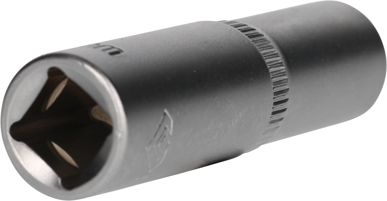 Ein silbernes Stecknuss-Werkzeug mit gerändeltem Griff liegt auf einer weißen Oberfläche.