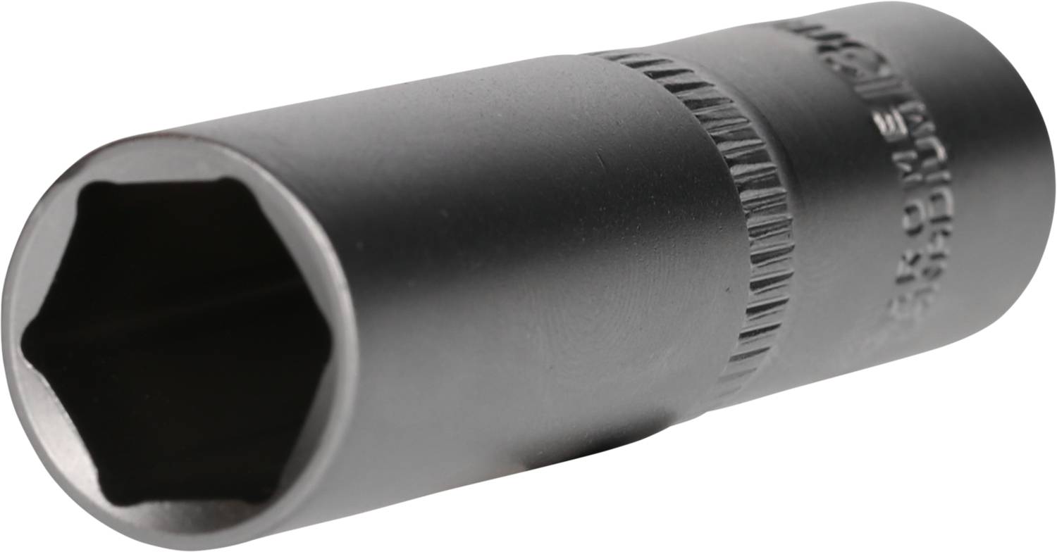 Eine schwarze Sechskant-Stecknuss, die Werkzeugelement, für Schraubenmontage und -demontage verwendet wird.