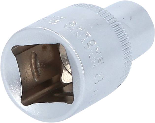 Ein silberner Steckschlüsselaufsatz mit quadratischer Öffnung, geeignet für Schraubenschlüssel.