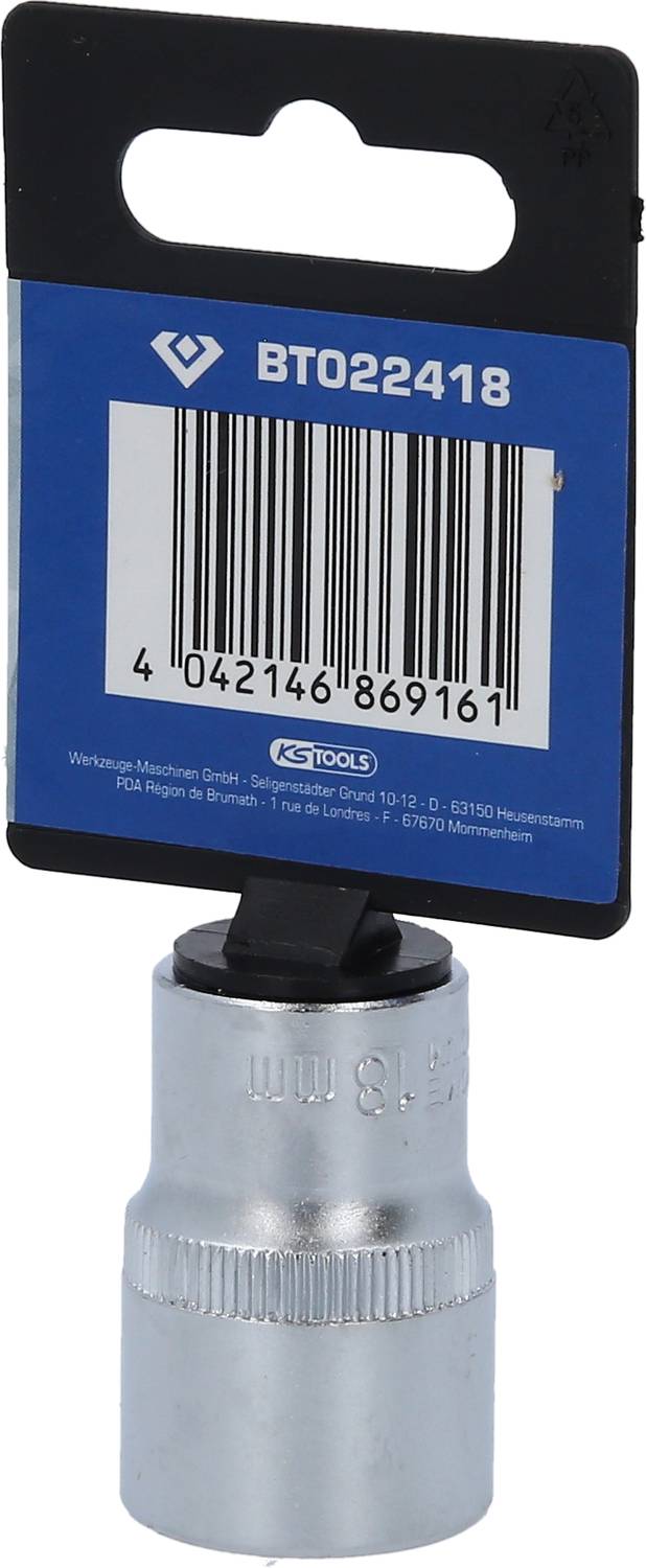 Ein Steckschlüssel-Einsatz mit einem blauen Etikett und der Aufschrift 'BT022418', zeigt einen Barcode darunter.