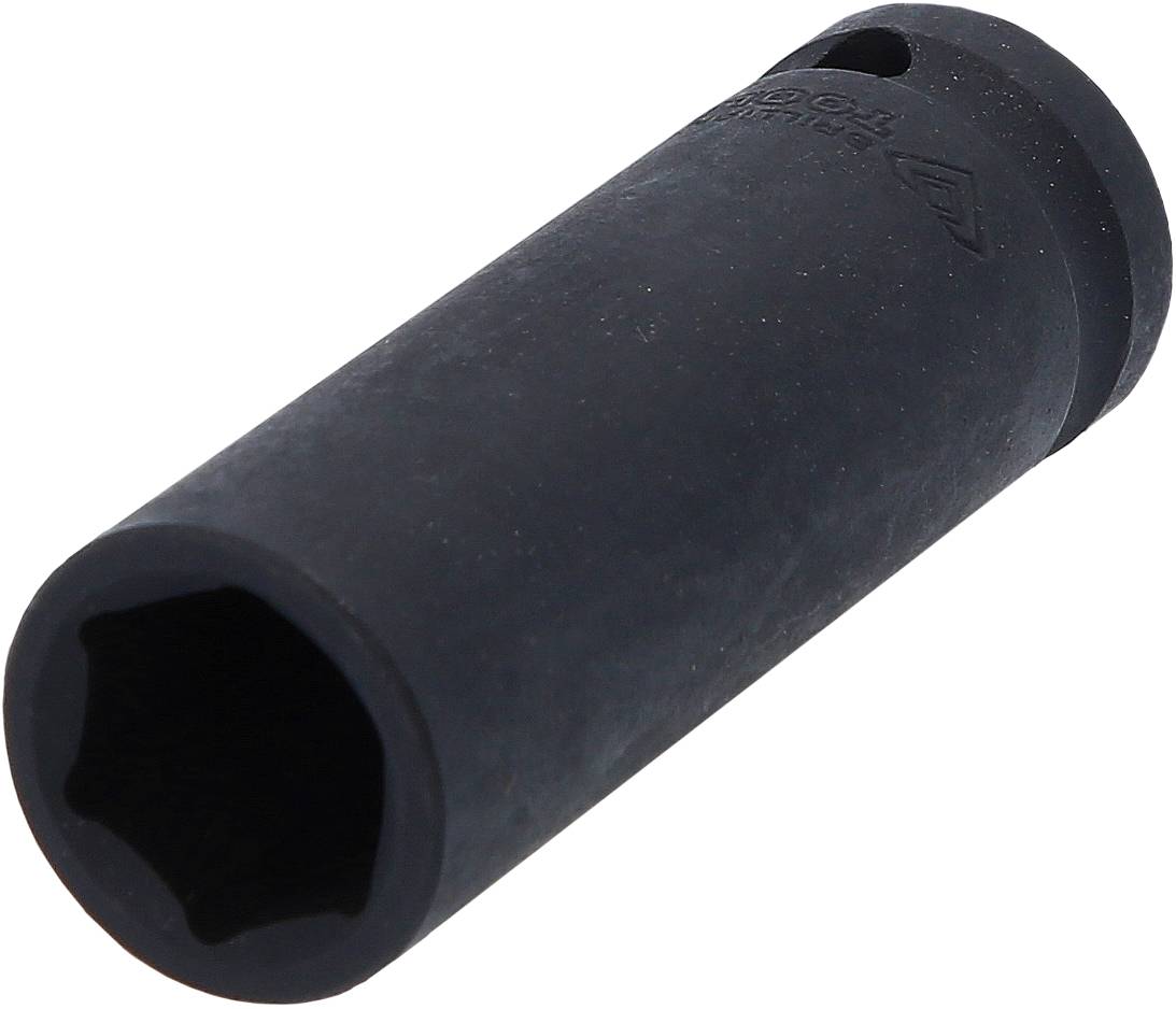 Ein schwarzer Steckschlüsseleinsatz in zylindrischer Form, der schräg liegt und eine sechseckige Öffnung besitzt.
