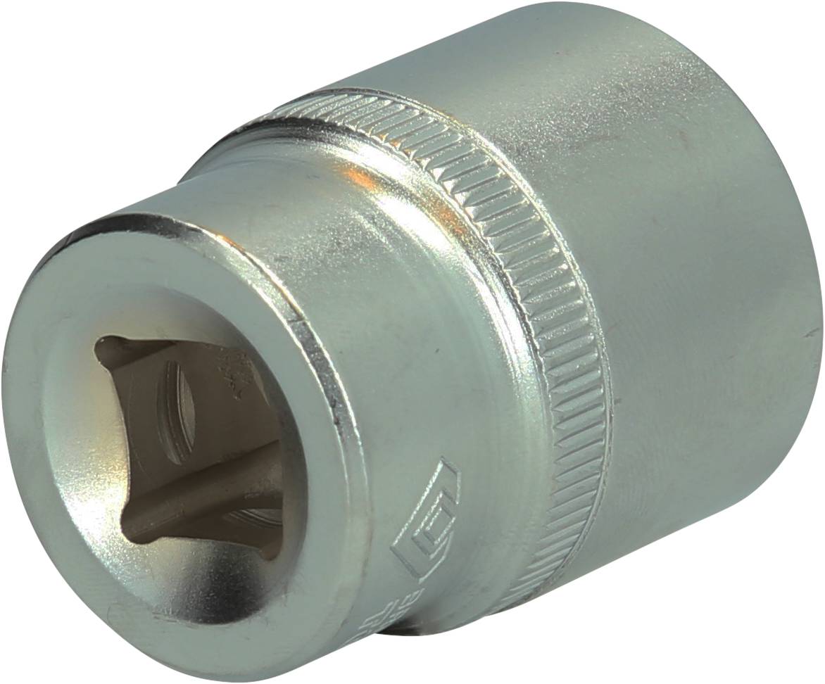 Eine silberne Sechskant-Stecknuss aus Metall, passend zu einer Ratsche, auf weißem Hintergrund.