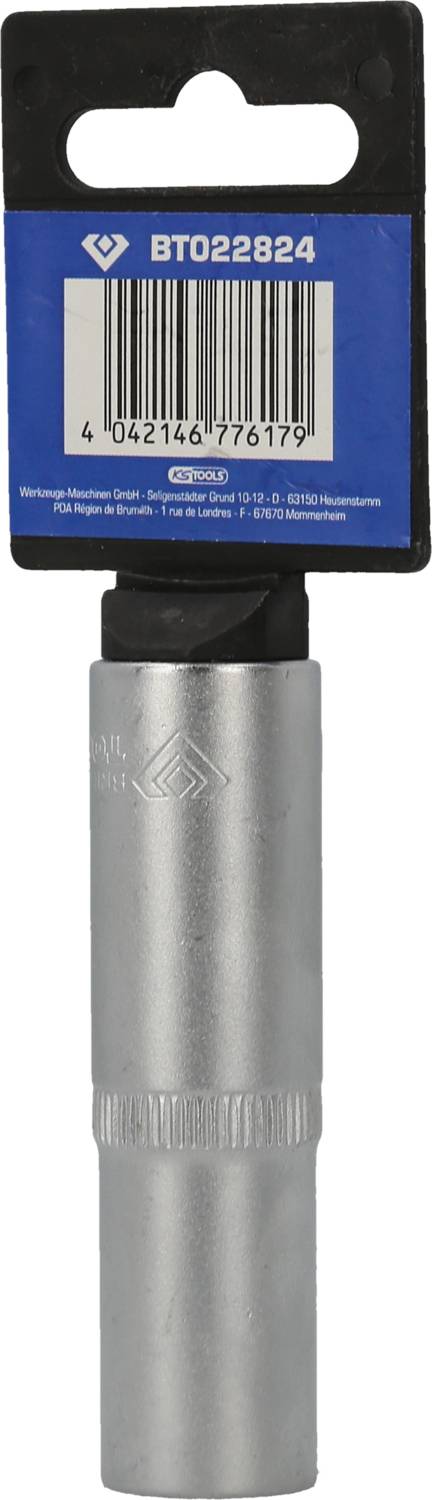 Metallschraubenschlüssel in Verpackung mit Etikett 'BT022824' und Barcode. Werkzeugeinsatz für technische Anwendungen.