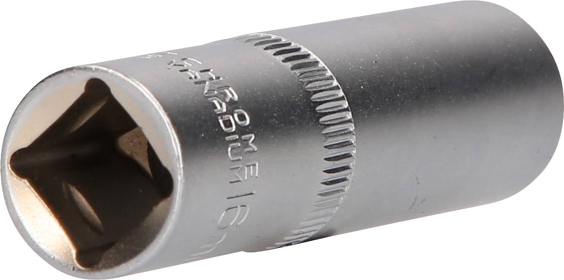 Metallische Stecknuss, die in Ratschen verwendet wird, mit quadratischer Öffnung, geriffeltem Mittelteil, zur Befestigung von Schrauben.