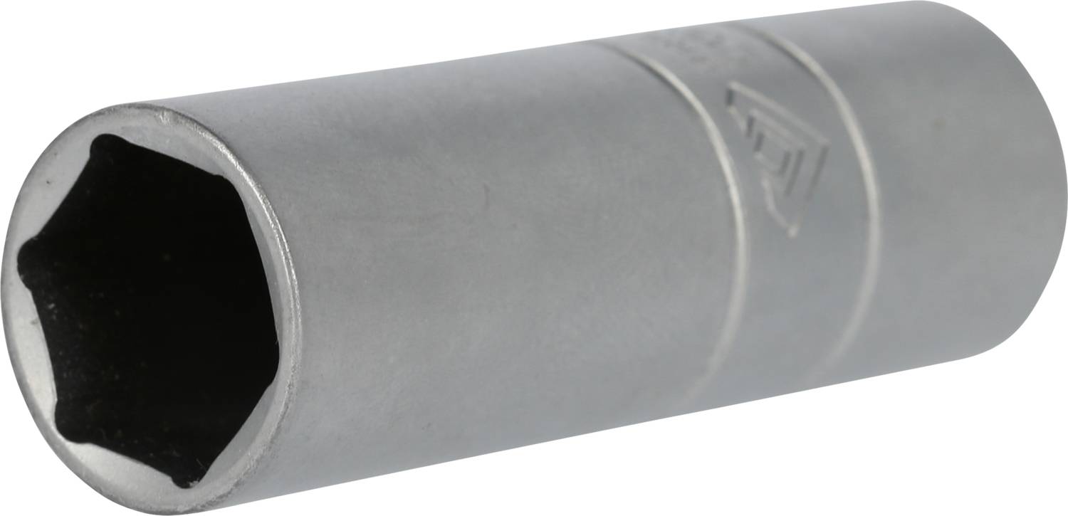 Metallische Steckschlüsselhülse mit sechseckigem Profil, geeignet für die Verwendung mit einem Steckschlüsselsatz.