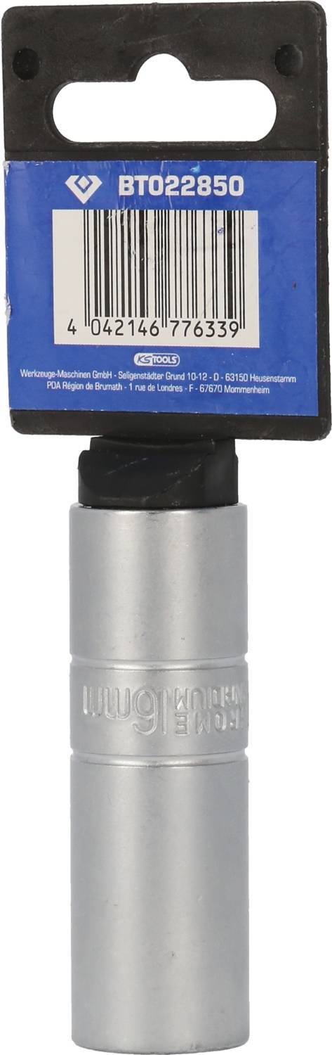 Metallischer Steckschlüssel mit blauem Etikett oben, auf dem ein Barcode und die Nummer 'BT022850' stehen.