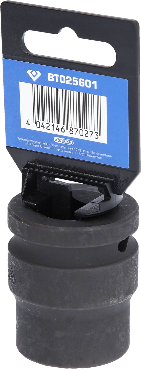 Ein schwarzes Plastikteil mit einer blauen Verpackung, das einen Barcode und die Nummer 'BT025601' zeigt.