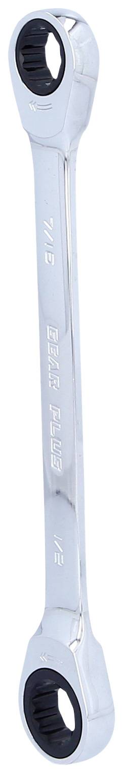 Ein silberner Ratschenringschlüssel mit zwei unterschiedlich großen offenen Enden.