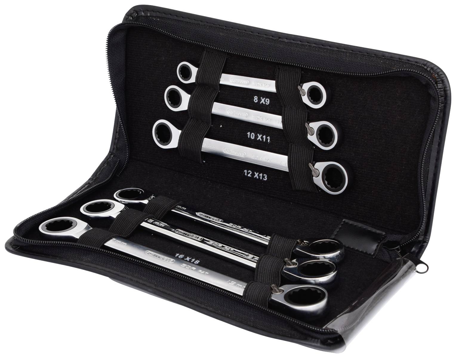 Offene schwarze Werkzeugtasche mit fünf Schraubenschlüsseln in verschiedenen Größen, die sicher in elastischen Halterungen befestigt sind.