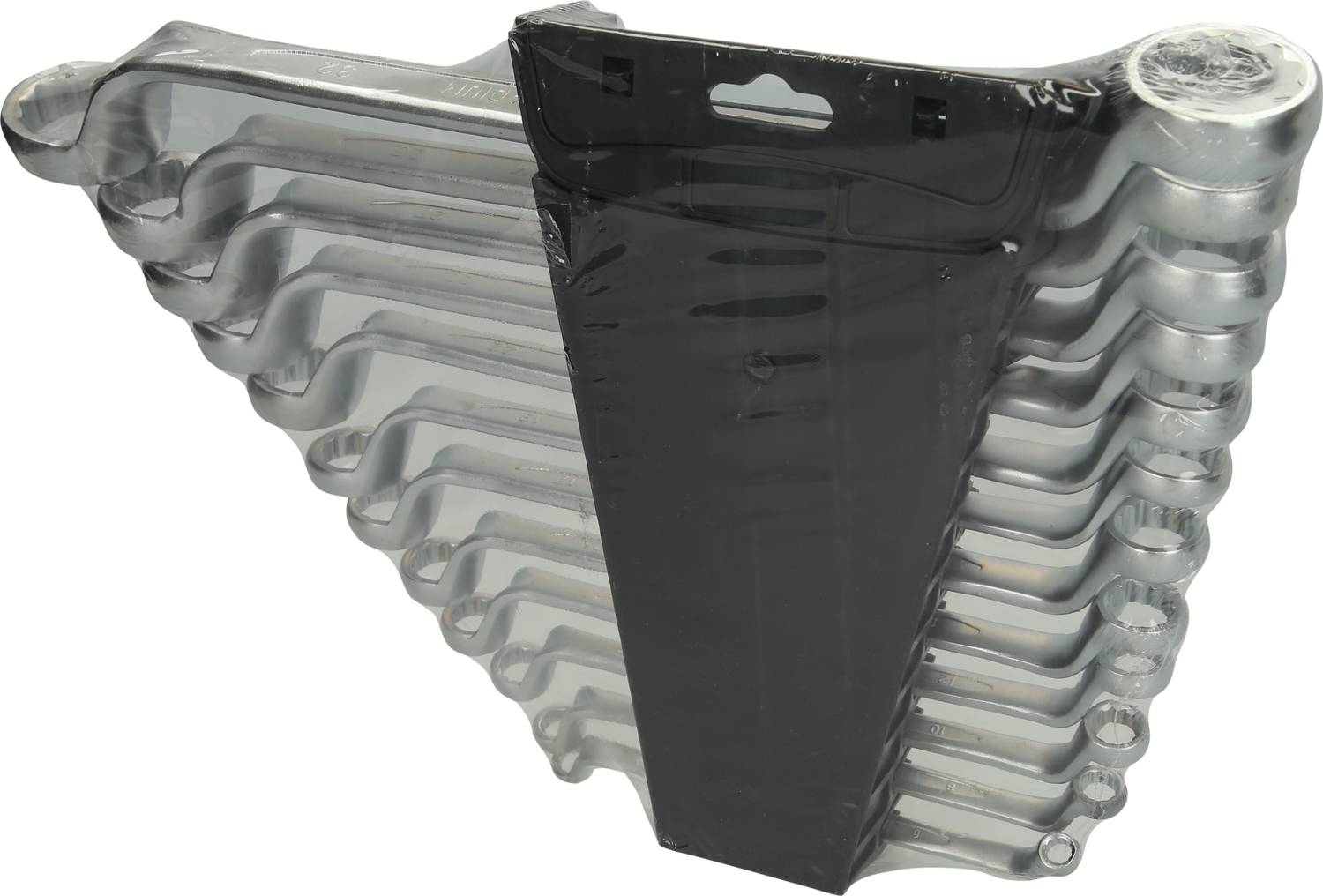 Ein Set aus zehn offenen Maulschlüsseln in verschiedenen Größen, gestapelt und in einer schwarzen Halterung verpackt.