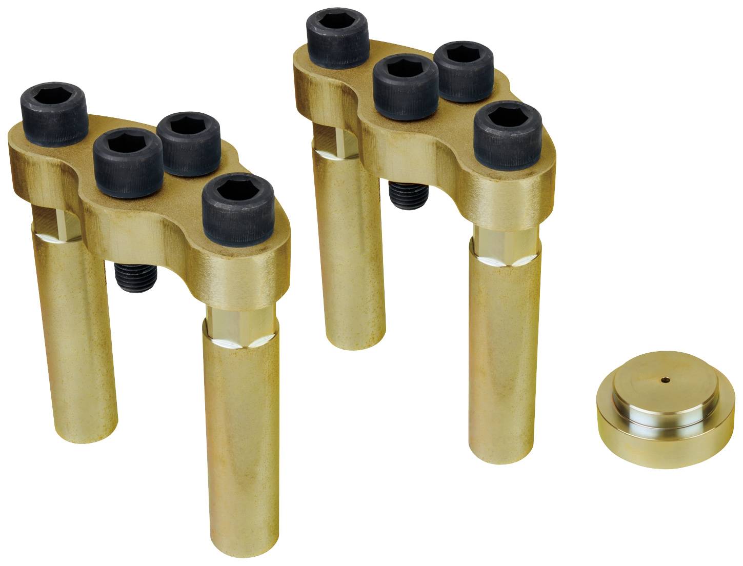 Zwei goldene Befestigungshalterungen mit Schrauben und ein separates rundes Teil, möglicherweise für mechanische oder industrielle Zwecke.