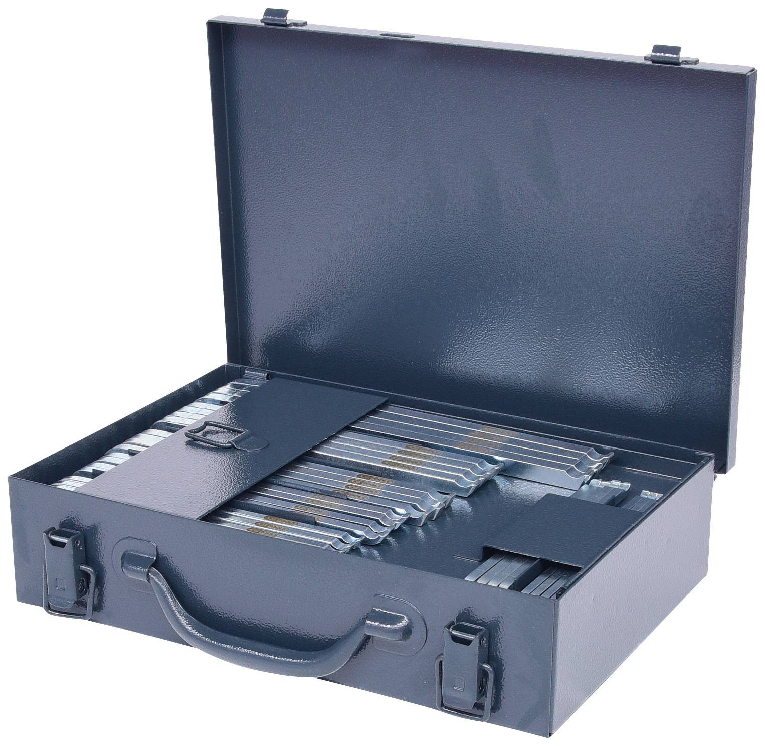 Ein geöffneter Metallkoffer mit Registermappen, die Dokumente fassen. Der Koffer ist dunkelblau und hat zwei Verschlüsse.