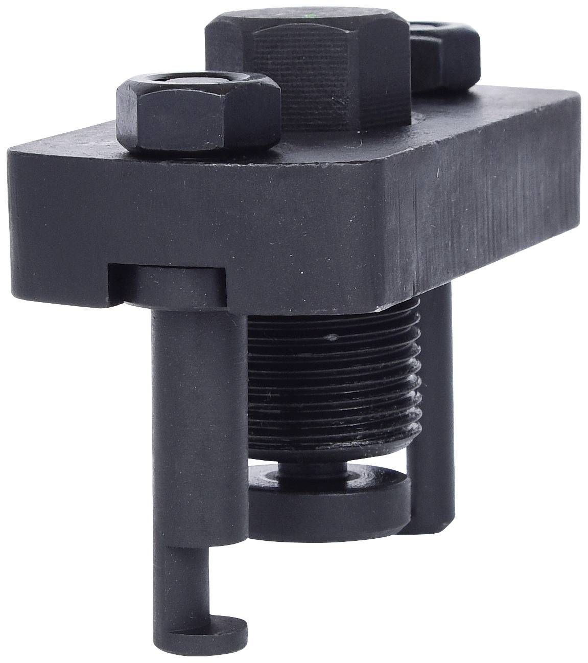 Ein schwarzes, metallisches Werkzeugteil mit Bolzen und Mutter, das möglicherweise in Maschinenanwendungen verwendet wird.