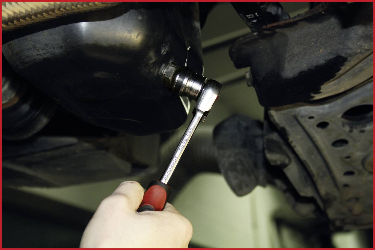 KS Tools 1501408 Öldienst-Sechskant-Stecknuss mit Magnet, 19mm
