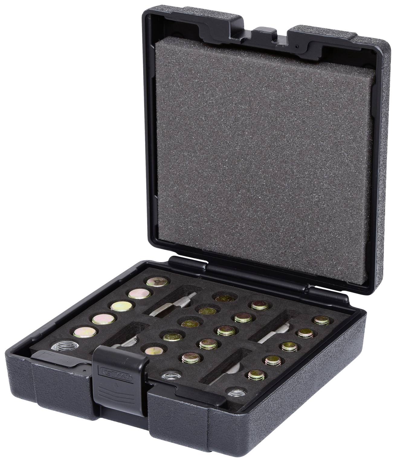 Ein geöffneter schwarzer Koffer mit verschiedenen Einsätzen und Metallteilen, die geordnet in vorgeformten Fächern liegen.