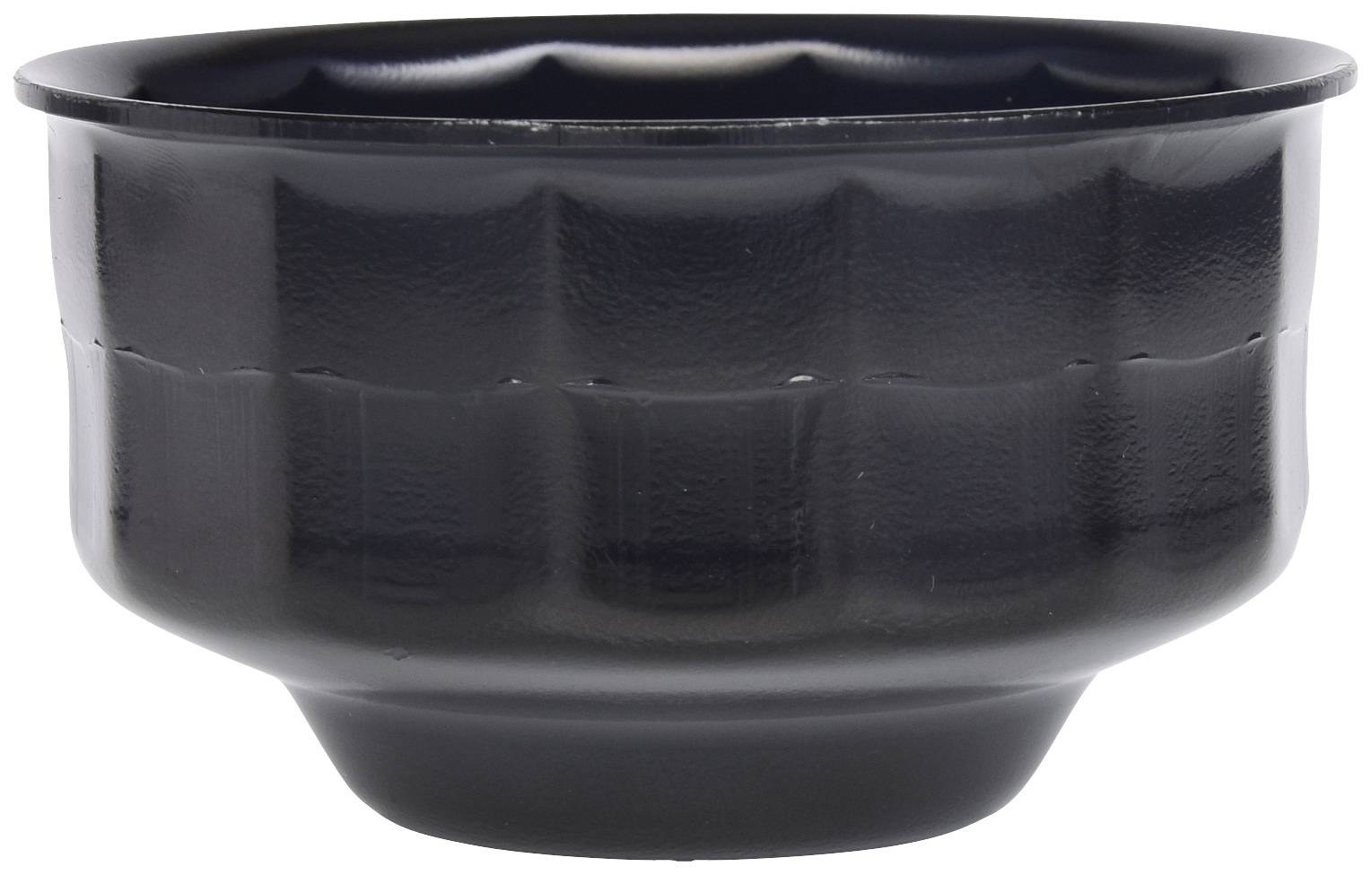 Schwarze, runde Kunststoffschüssel mit leicht gewellter Oberfläche.